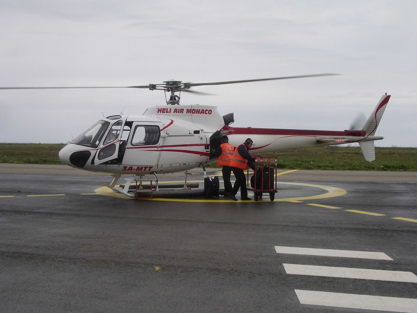 http://i22.photobucket.com/albums/b305/FLIEGER67/F1301/F1301217_zpsb20474d1.jpg