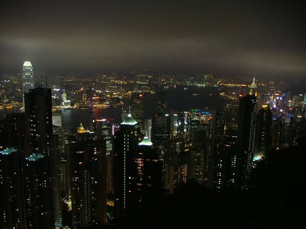 http://i22.photobucket.com/albums/b307/wnjmurphy/victoriapeak.jpg