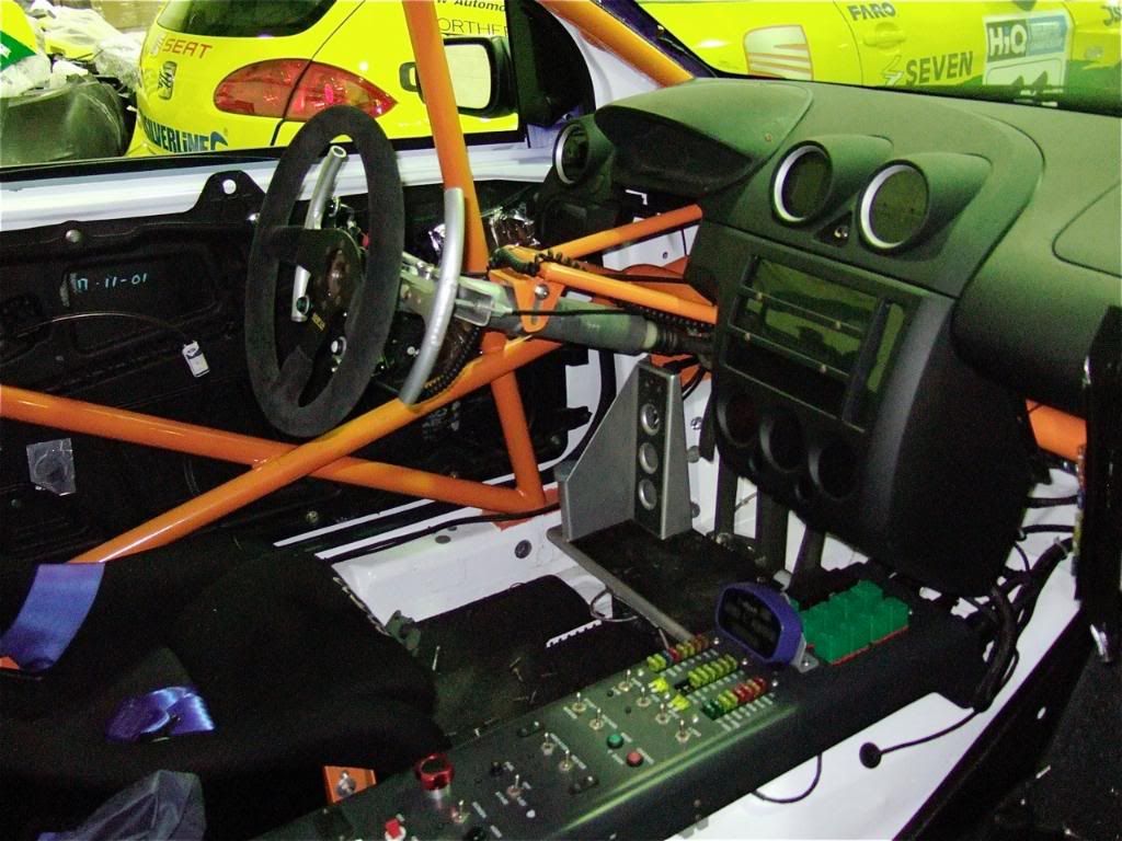 VWR_FordRS_cockpit.jpg