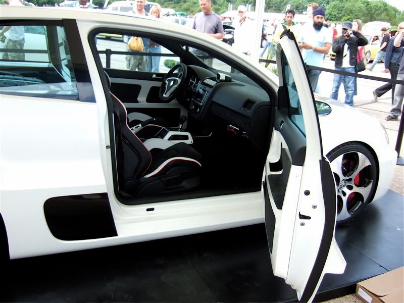 W12_GTI_interior.jpg