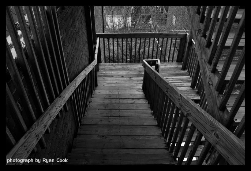 IMAGE: http://i22.photobucket.com/albums/b309/attakreload/stairs2.jpg