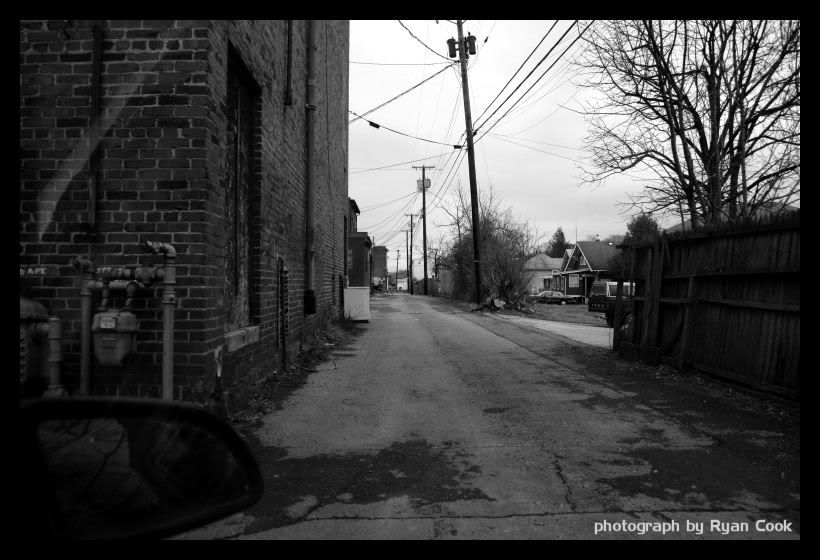 IMAGE: http://i22.photobucket.com/albums/b309/attakreload/streettoinfinity.jpg