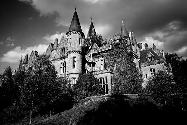 [img width=600 height=400]http://i22.photobucket.com/albums/b311/TjaWieBenIK/Various/Noisy2.jpg[/img]