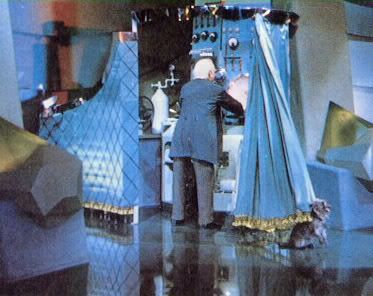 Wizard of Oz Behind the Curtain