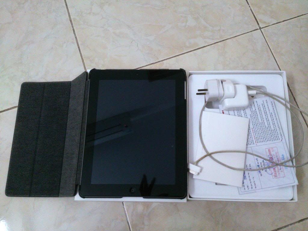 Cần ra đi 1 iPad 2 wifi 16Gb màu đen 98% fullbox + bao da đang chạy iOS 7.1.2 - 1