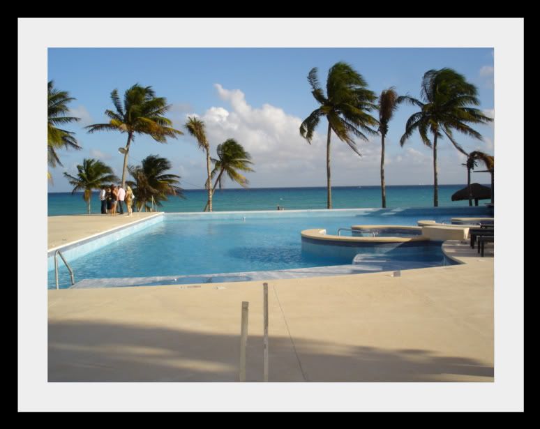 5's infinity pool, beachfront condos in Playa del Carmen