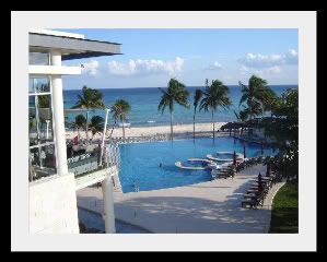 5's view to the beach and infinity pool
