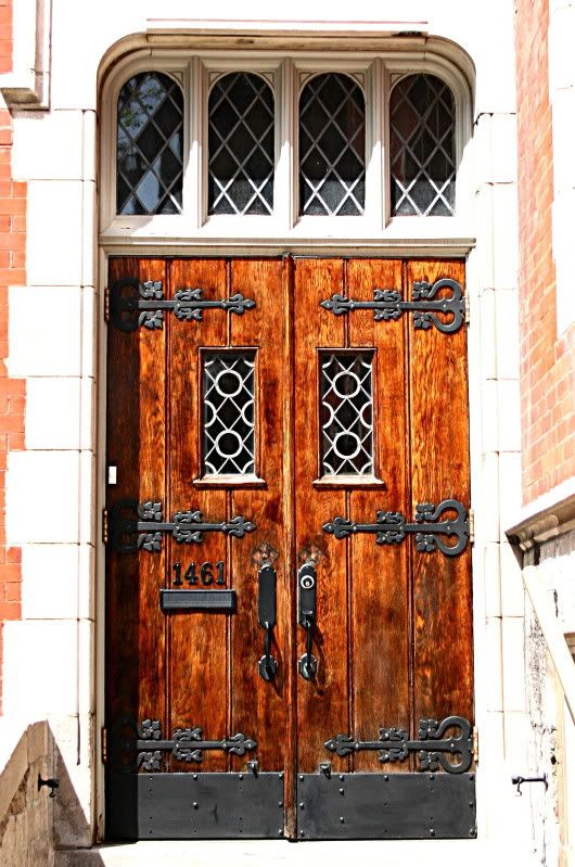 IMAGE: http://i22.photobucket.com/albums/b313/SRT101/Doors/IMG_9762-1.jpg