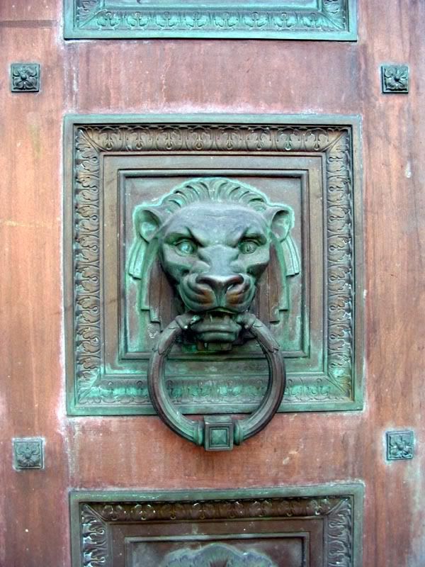 IMAGE: http://i22.photobucket.com/albums/b313/SRT101/IMG_2603.jpg