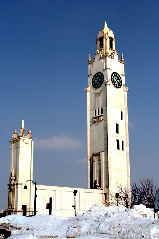 IMAGE: http://i22.photobucket.com/albums/b313/SRT101/Montreal/IMG_7186.jpg