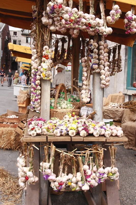 IMAGE: http://i22.photobucket.com/albums/b313/SRT101/Public%20Market%202010/MP201018.jpg