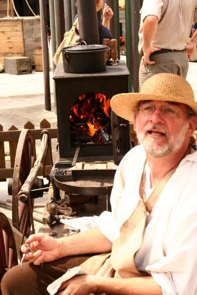 IMAGE: http://i22.photobucket.com/albums/b313/SRT101/Public%20Market/2008/IMG_8872.jpg