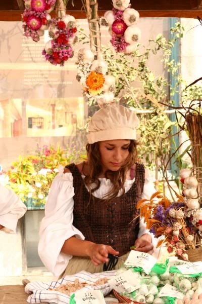 IMAGE: http://i22.photobucket.com/albums/b313/SRT101/Public%20Market/2008/IMG_8896.jpg