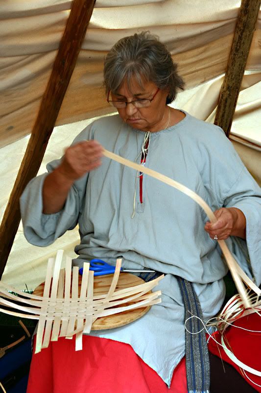 IMAGE: http://i22.photobucket.com/albums/b313/SRT101/Public%20Market/IMG_6160.jpg