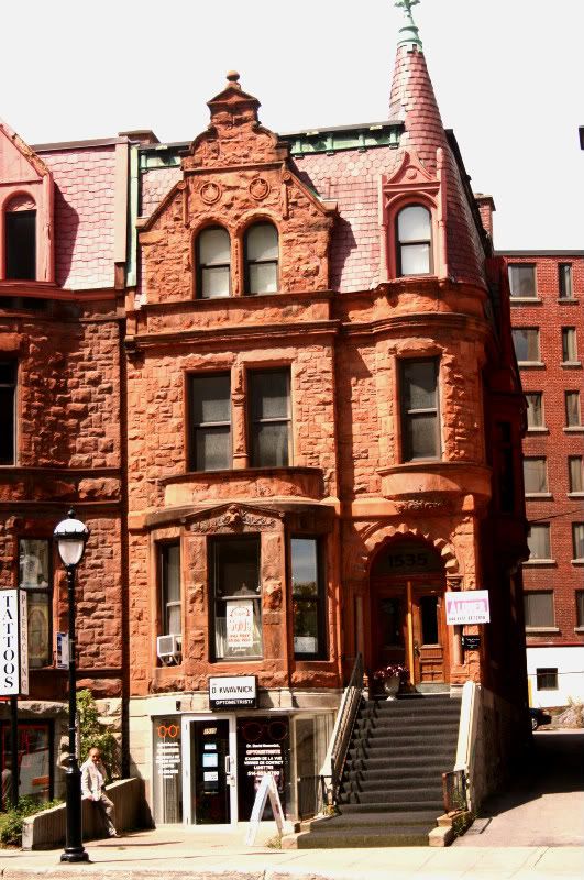 IMAGE: http://i22.photobucket.com/albums/b313/SRT101/Stone/IMG_0414-1.jpg