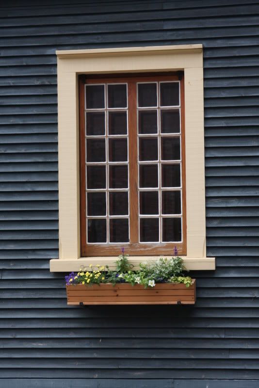 IMAGE: http://i22.photobucket.com/albums/b313/SRT101/Windows/IMG_6272.jpg