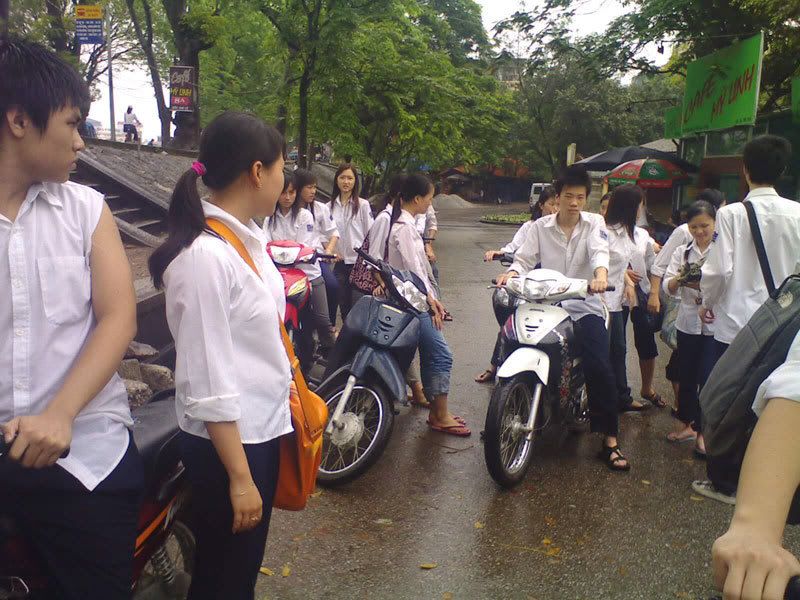 Photo Sharing and Video Hosting at Photobucket