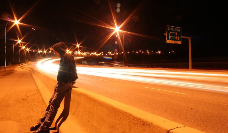 IMAGE: http://i22.photobucket.com/albums/b316/cbelter/codyinthelites-1.jpg