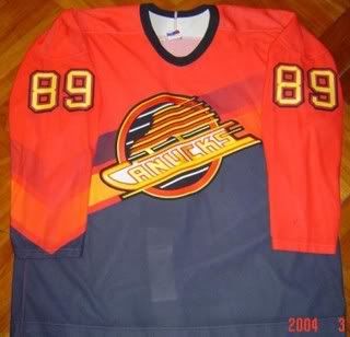 VanCanucks_Mogilny_3rd-Alt_front.jpg