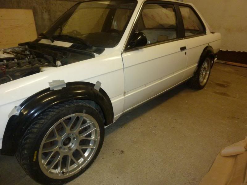 E30330iSkjermbredderunderstell002.jpg