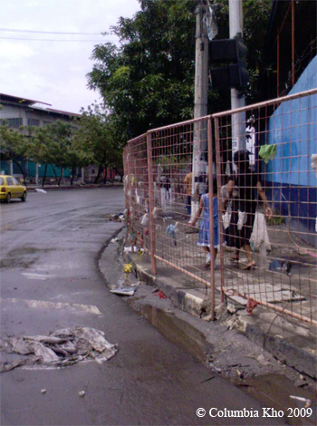 typhoon ondoy / typhoon ketsana aftermath in santo domingo street