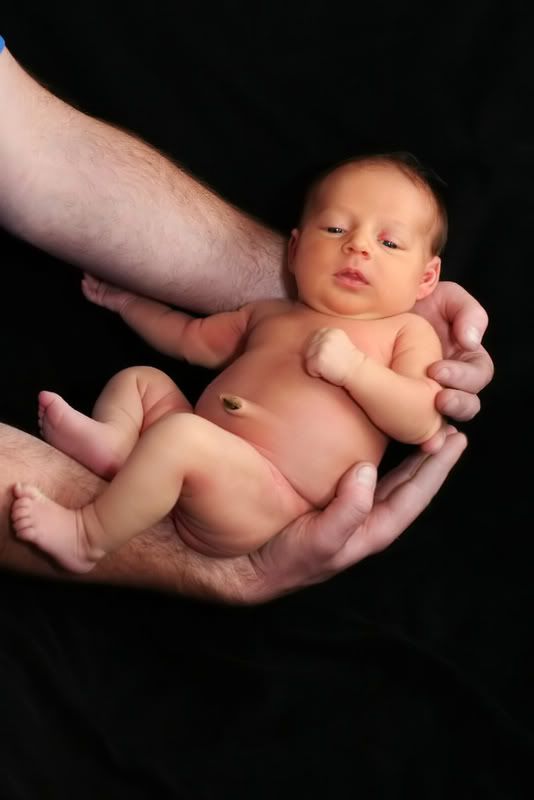 IMAGE: http://i22.photobucket.com/albums/b324/valerism/ruggedhands_rvsd.jpg