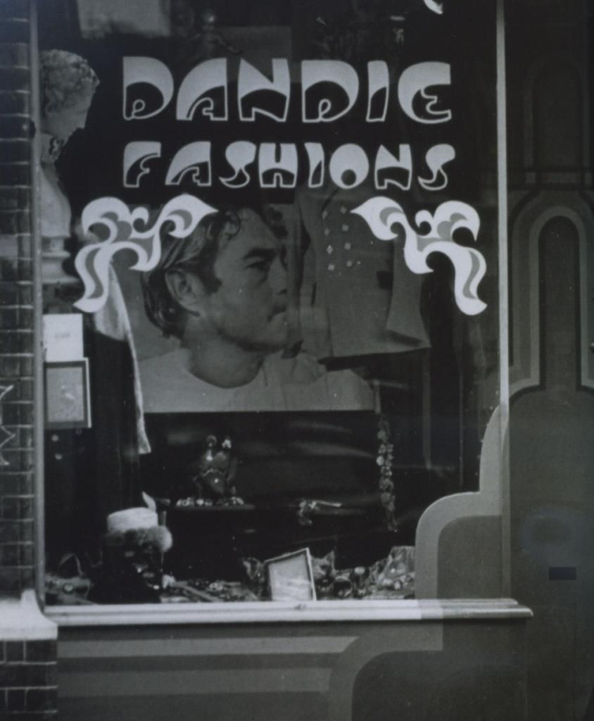 Dandie window