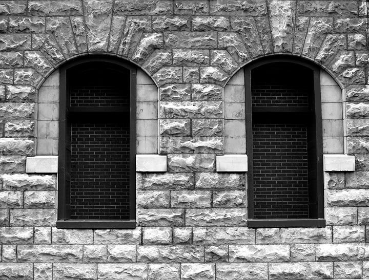 IMAGE: http://i22.photobucket.com/albums/b329/aquaticdesigns/windows.jpg