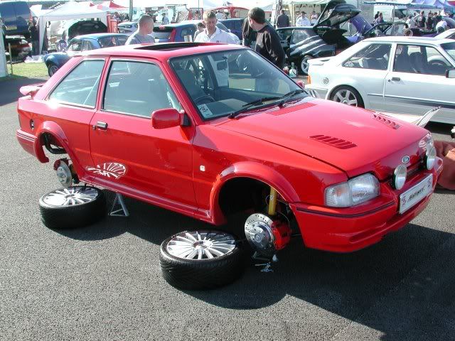 [img width=640 height=480]http://i22.photobucket.com/albums/b329/cos4x4/rsturbo.jpg[/img]