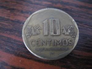 http://i22.photobucket.com/albums/b335/hardywang/Peru/Money/10_centimos_front.jpg