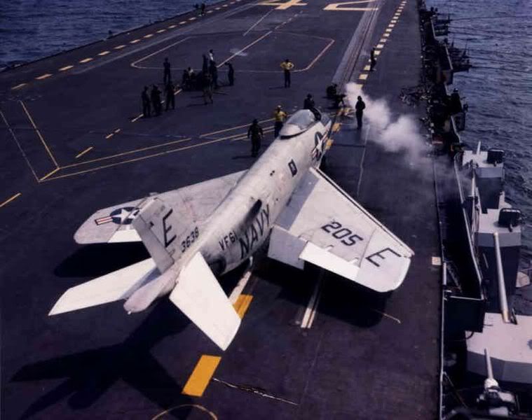 http://i22.photobucket.com/albums/b336/Bager1968/Aircraft/jet%20fighters/F3H-2NCVA-42VF-61Apr1957.jpg