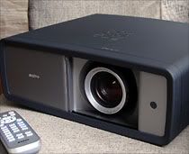 Sanyo Z3000 - a handsome projector with no aerodynamic silliness.