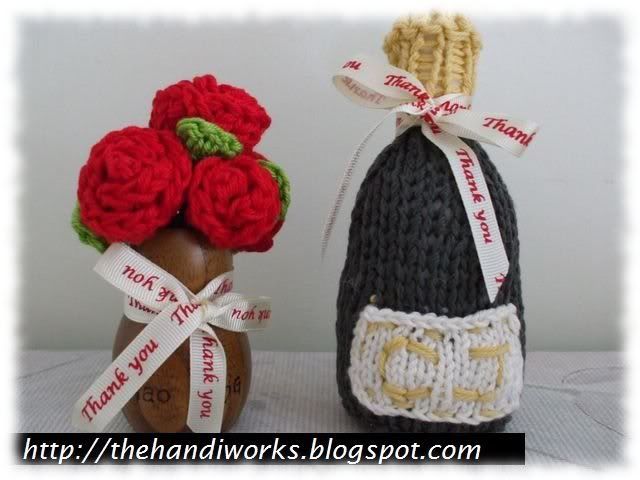 wedding crochet favour champagne bottle and roses bouquet