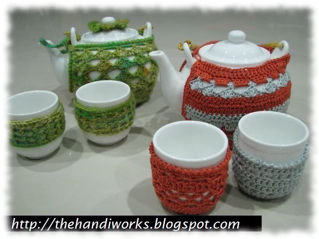 Japanese tea cup wool warmer hugger set