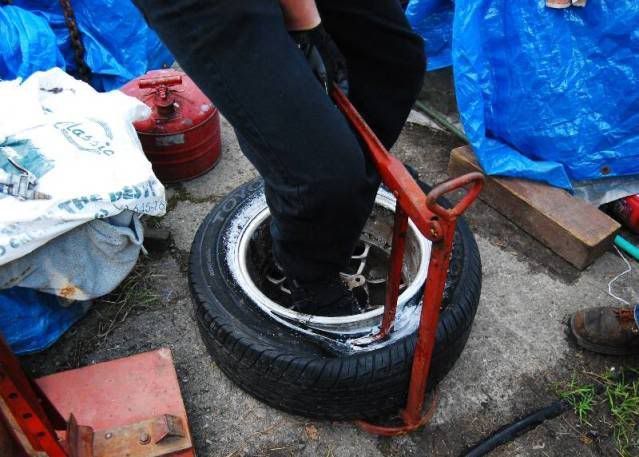 TireChange011.jpg