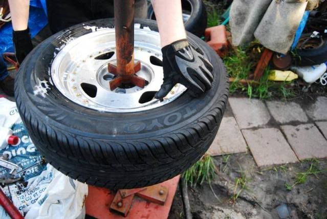 TireChange043.jpg