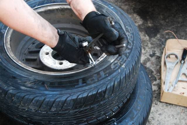 TireChange050.jpg