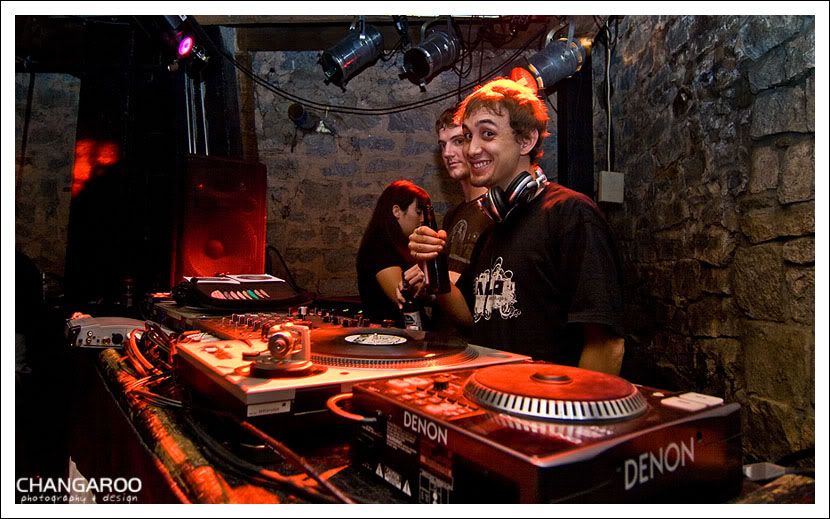 IMAGE: http://i22.photobucket.com/albums/b349/ekcivic9/fuze/IMG_7183.jpg