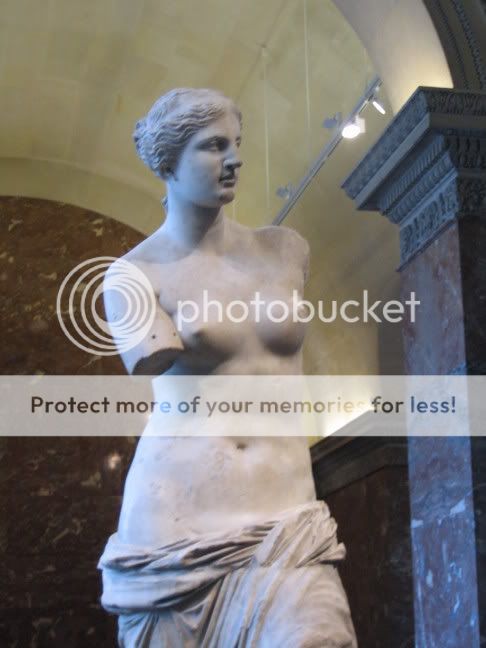 Aphrodite / The Venus de Milo Pictures, Images and Photos