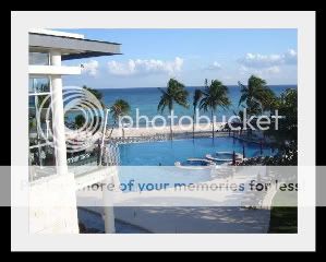 5's view to the beach and infinity pool