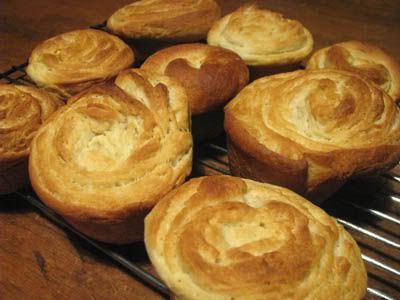 rolls on wire cooling rack