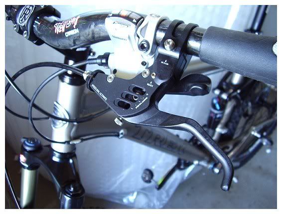 Pair Avid Speed Dial 7 Brake Levers Gray 