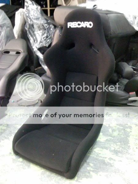 Recaro Pole Position Installed | Audi TT Forum